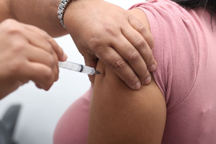 Osasco realiza drive-thru da vacina contra a gripe no sábado, 27/04