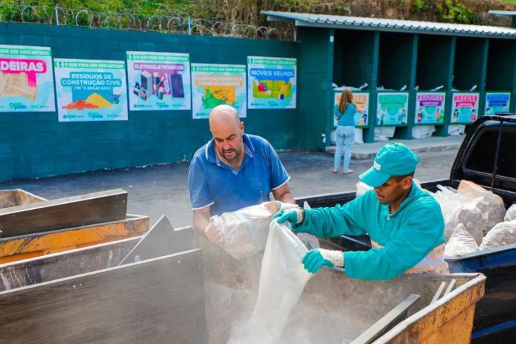 Ecopontos retiram das ruas cerca de mil toneladas de resíduos por mês
