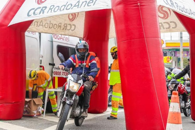 CCR Rodoanel e prefeitura instalam antenas corta linha de pipa em motos