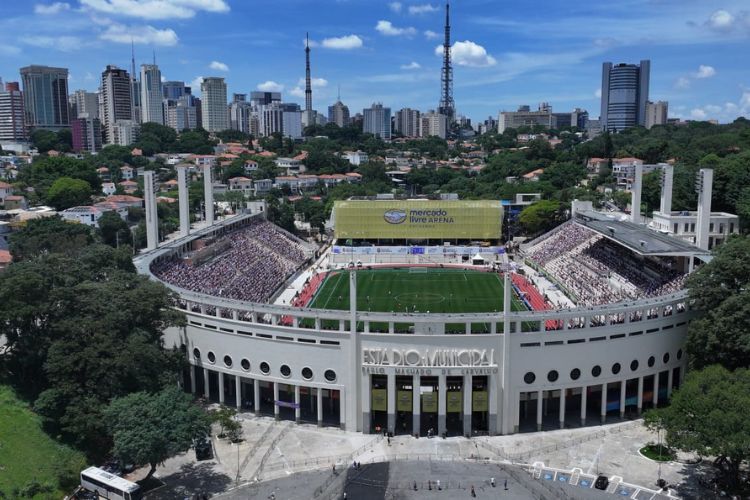 No aniversário da cidade, futebol volta ao Pacaembu, entregue à população neste sábado totalmente modernizado