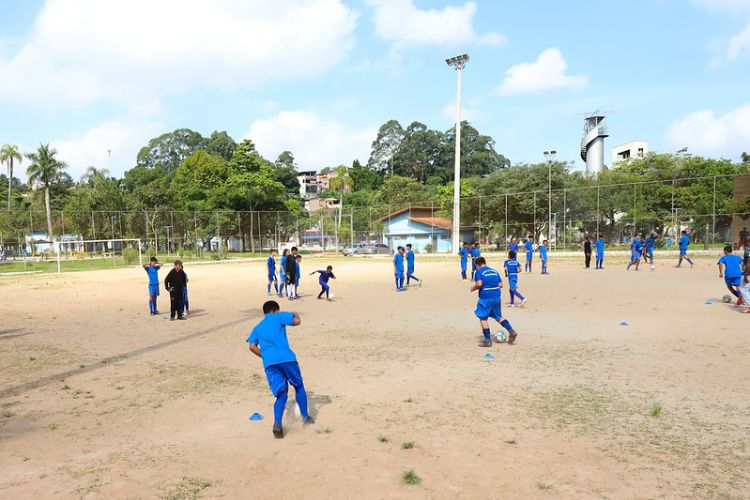 Inscrições para as escolinhas gratuitas de futebol da Prefeitura têm início dia 14/1
