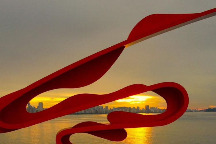 Santos está entre as melhores cidades do mundo para se viver, aponta ranking