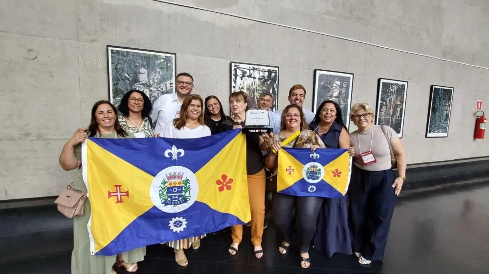 Educação de Barueri recebe duas premiações de excelência do Programa Alfabetiza Juntos SP